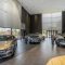 Mercedes-Benz showroom – yskhongdriving