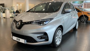 New-Renault-Zoe-on-display-yskhongdriving